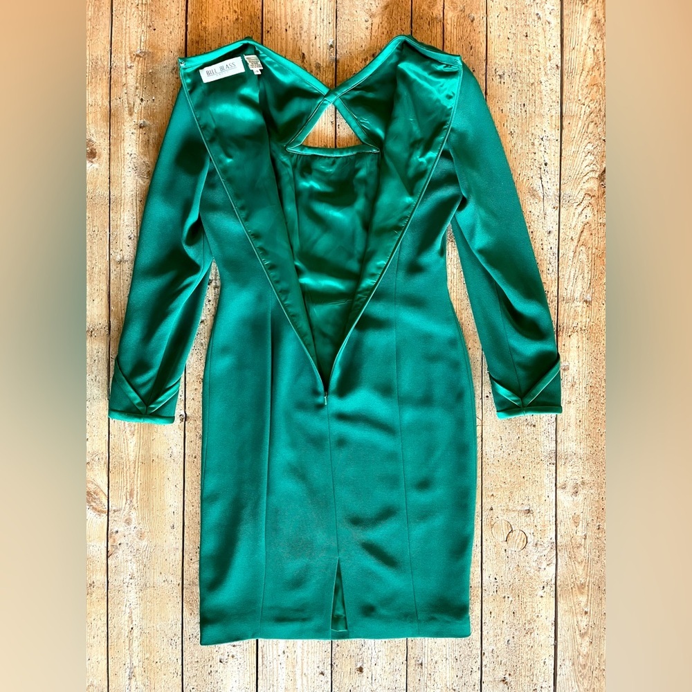 Bill Blass Vintage Emerald Green Dress with Gold Button Cuffs Size 6 - Picture 7 of 7